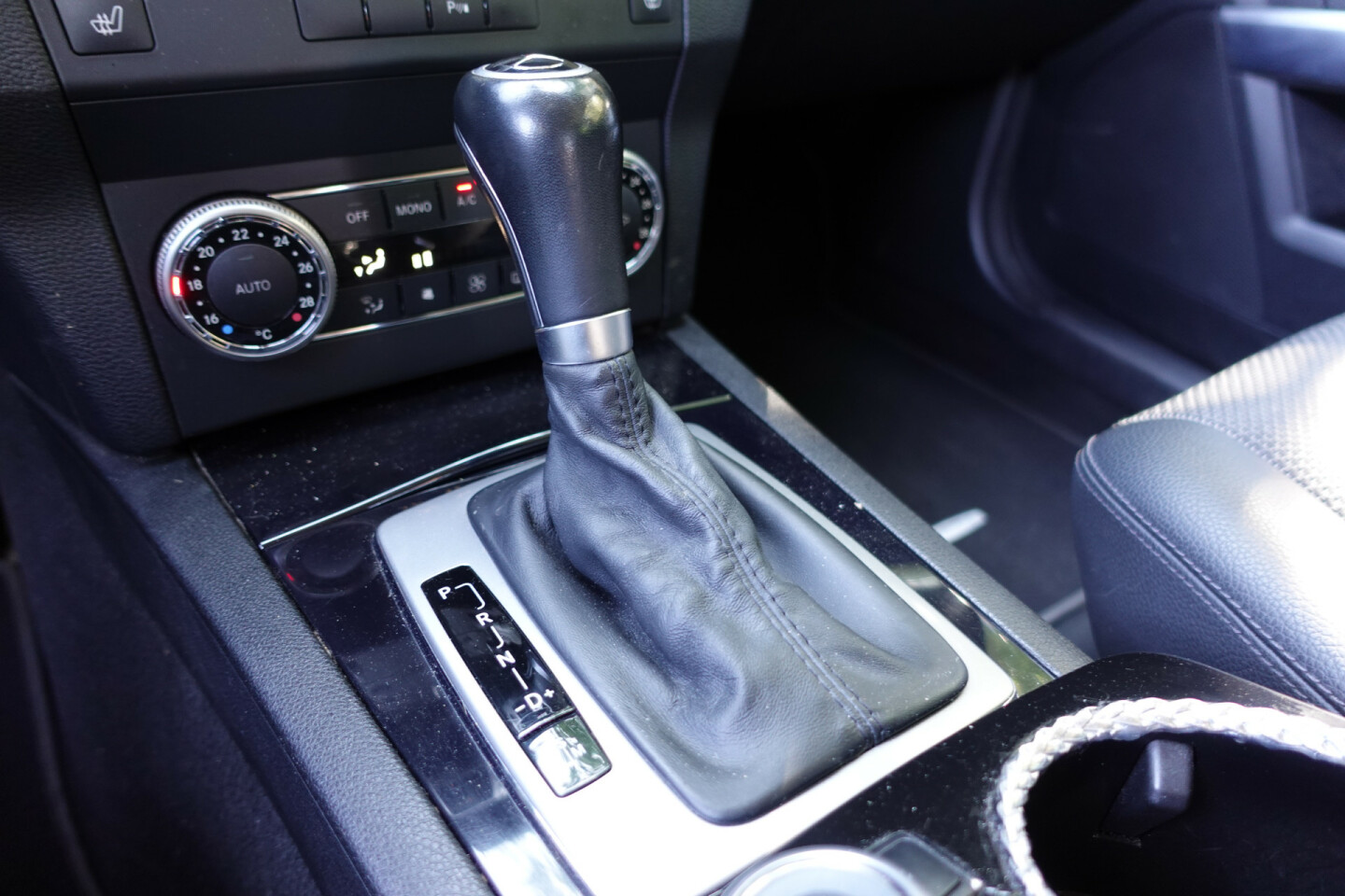 Mercedes-Benz-GLK-Klasse-34
