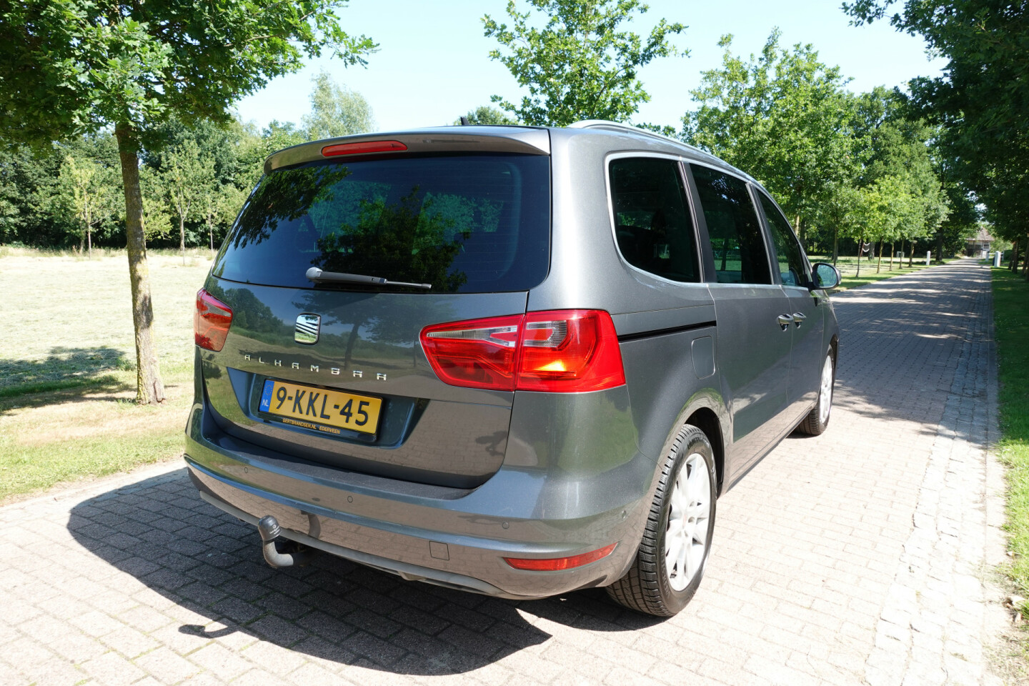 SEAT-Alhambra-3